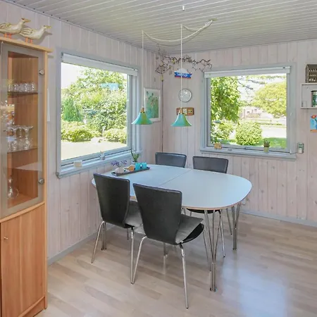 2 Bedroom Beautiful In *