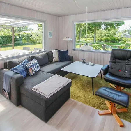 2 Bedroom Beautiful In