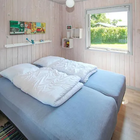 2 Bedroom Beautiful In Samsø