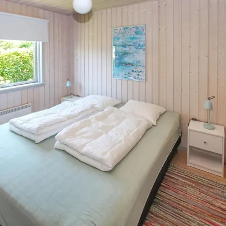 Hébergement de vacances 2 Bedroom Beautiful In *