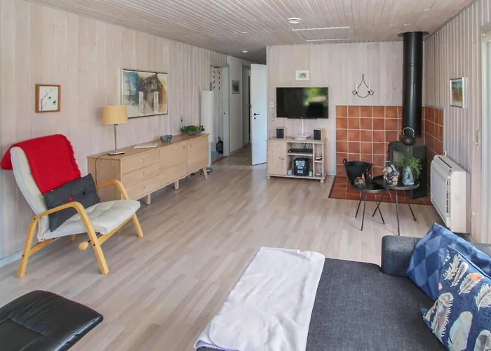 2 Bedroom Beautiful In