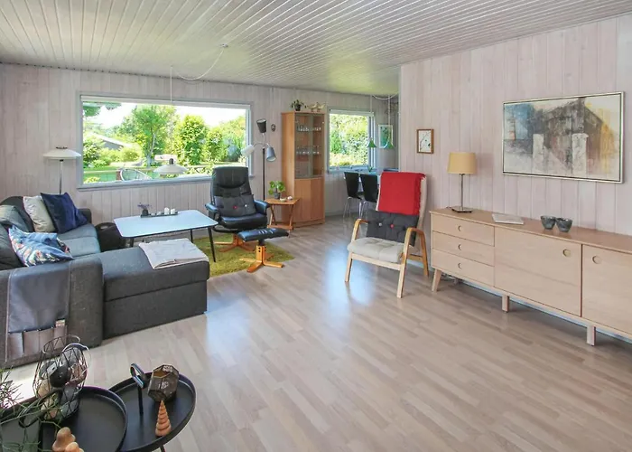 بيت للعطل 2 Bedroom Beautiful In