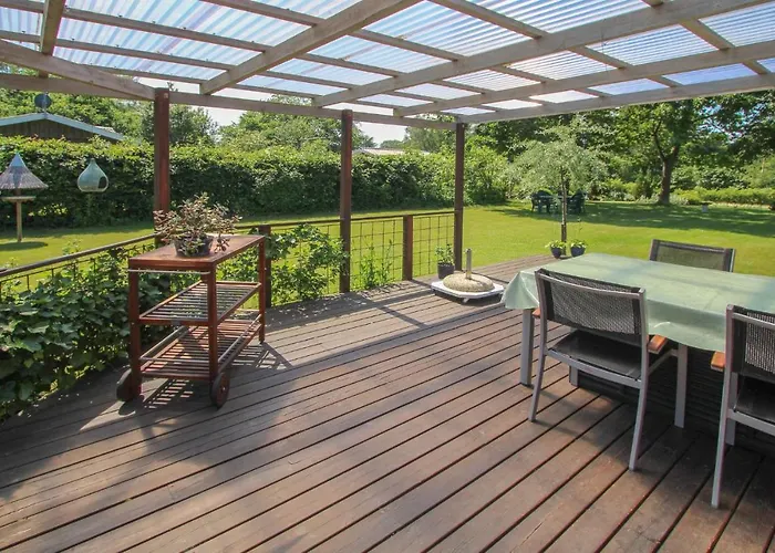 2 Bedroom Beautiful In Ferienhaus Samsø